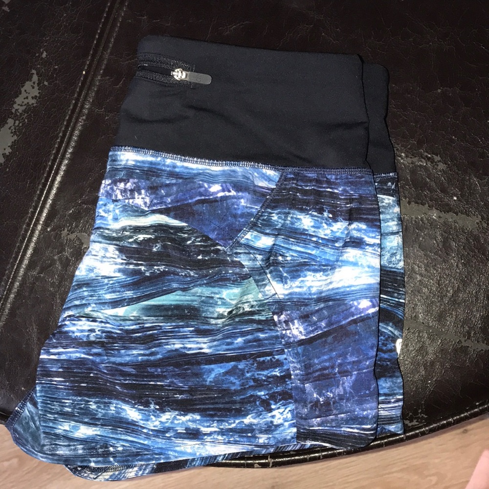 Lululemon Speed up shorts Size 4